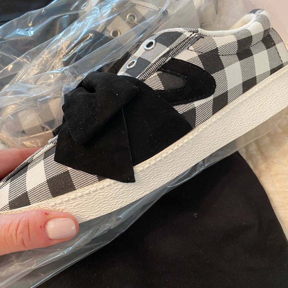 Tretorn: Brand New Sneaks!!